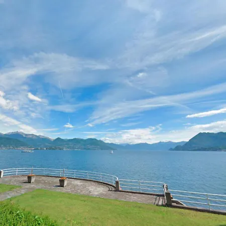 Niobe - Exclusive Lakefront With Private Stresa