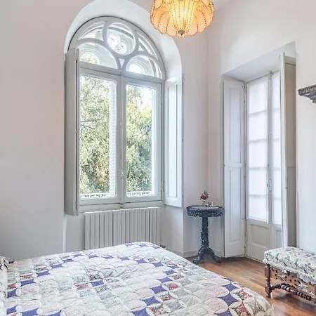 Niobe - Exclusive Lakefront With Private