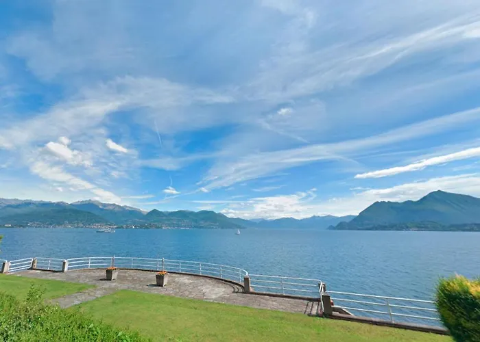 Niobe - Exclusive Lakefront With Private Stresa